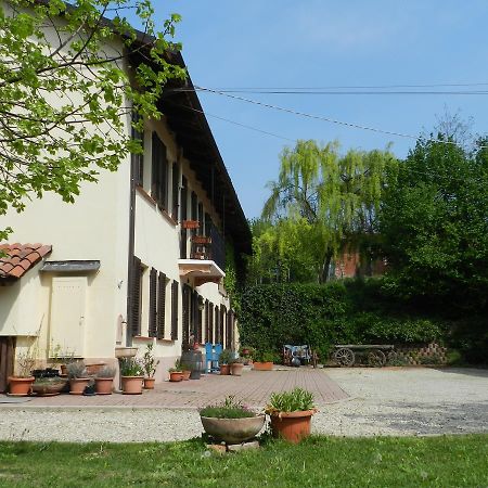 Cascina Caldera Pensionat Cantarana Exteriör bild