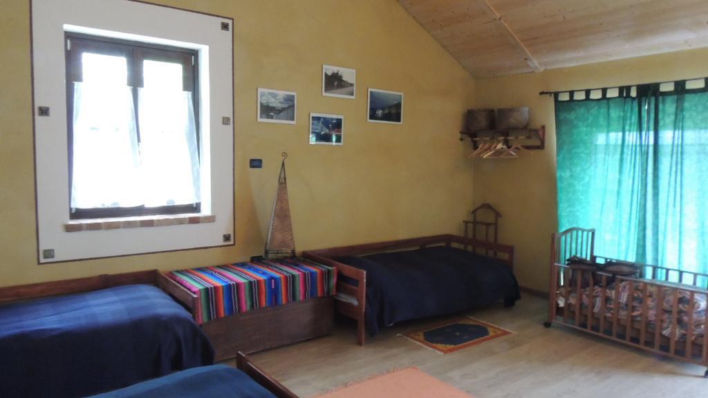 Cascina Caldera Pensionat Cantarana Exteriör bild