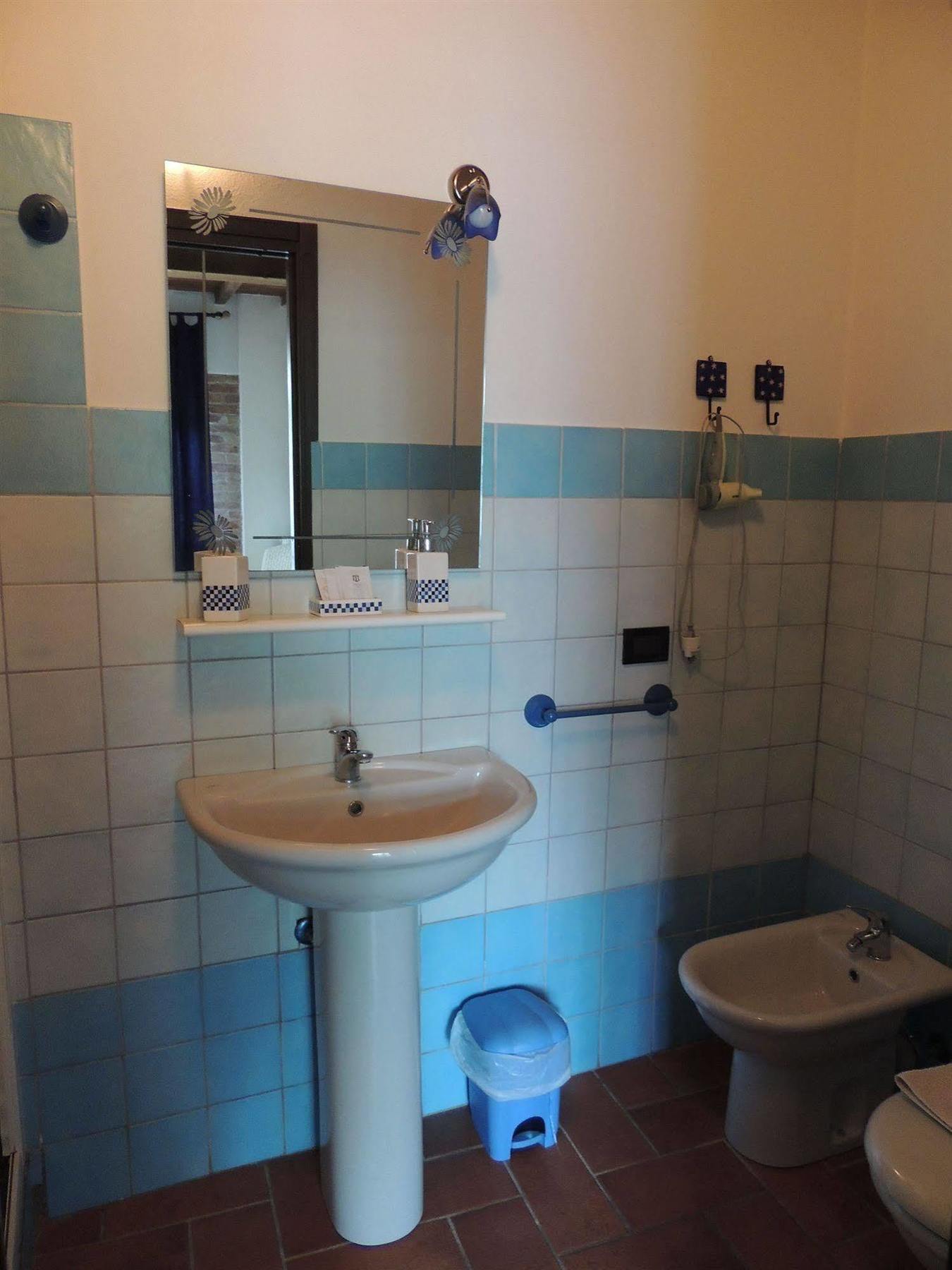 Cascina Caldera Pensionat Cantarana Exteriör bild